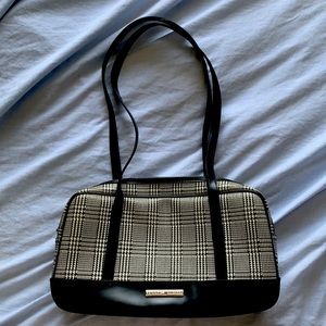 Vintage Tommy Hilfiger Shoulder Bag!!!